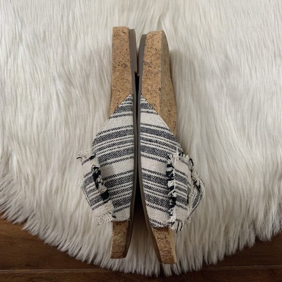 Lucky Brand Size 6 M Black Stripe Fabric Bow Cork Floritan Slip On Sandal Flats - Picture 6 of 9